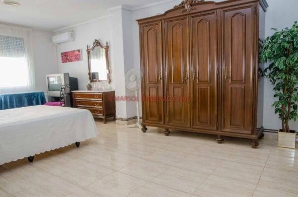 Casa independiente en calle Prendimiento