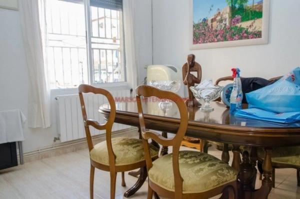 Casa independiente en calle Prendimiento