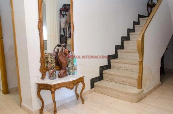 Casa independiente en calle Prendimiento