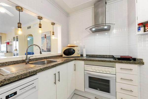 Piso en calle Antonio Gala, 21