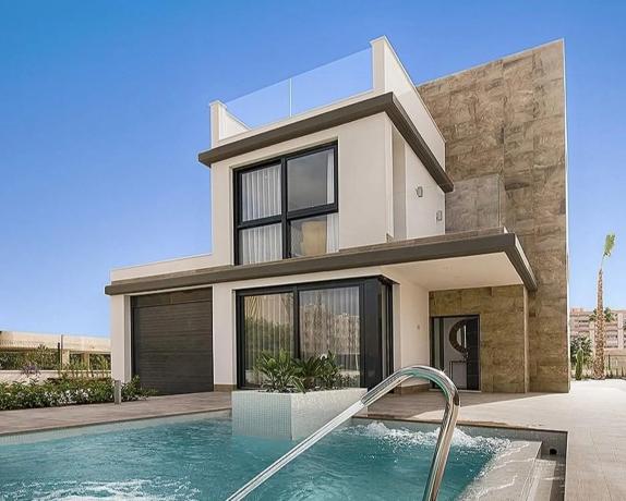 Casa independiente en avenida de las Adelfas