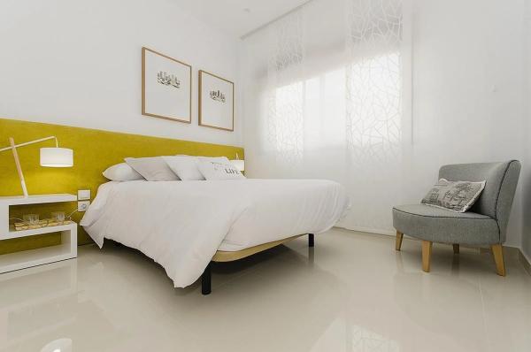 Casa independiente en avenida de las Adelfas