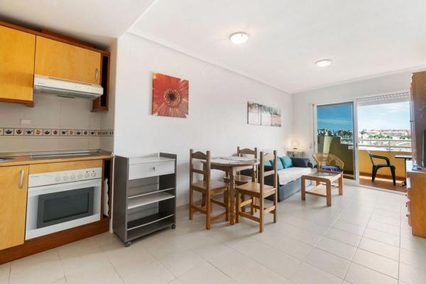 Piso en avenida de las Adelfas