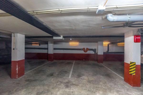 Piso en avenida de las Adelfas