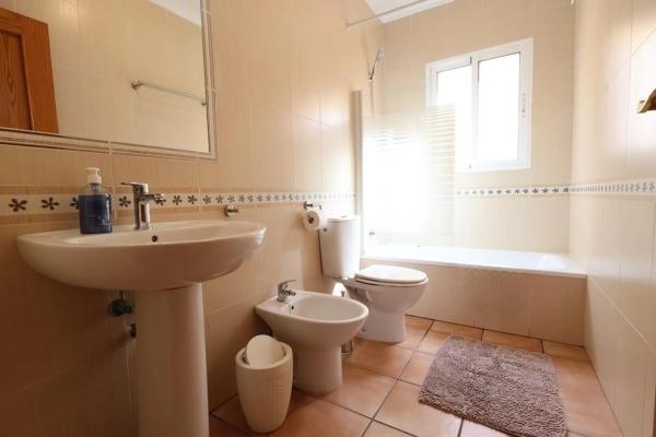 Casa independiente en calle Aire