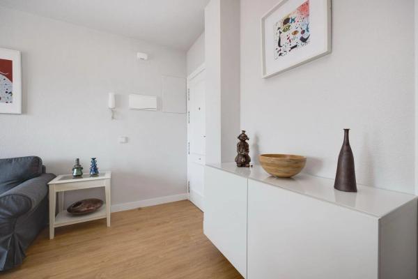 Piso en calle Elena Fortún, 2