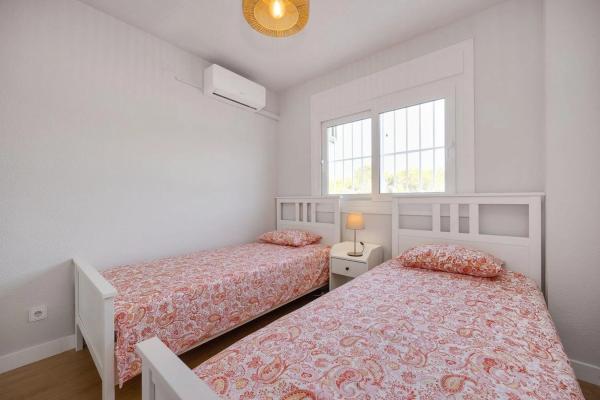 Piso en calle Elena Fortún, 2