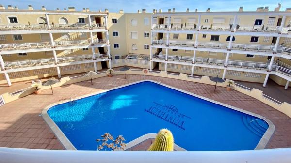 Ático en avenida de las Adelfas, 24