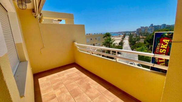 Piso en avenida de las adelfas, 22