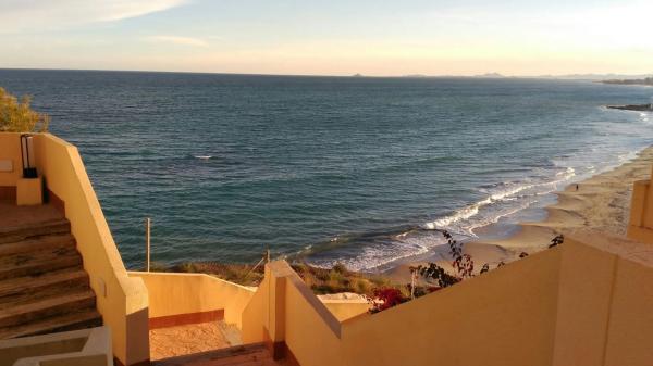 Piso en avenida de las adelfas, 3