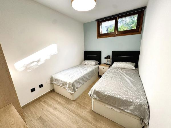 Chalet adosado en calle del Ancla, 156