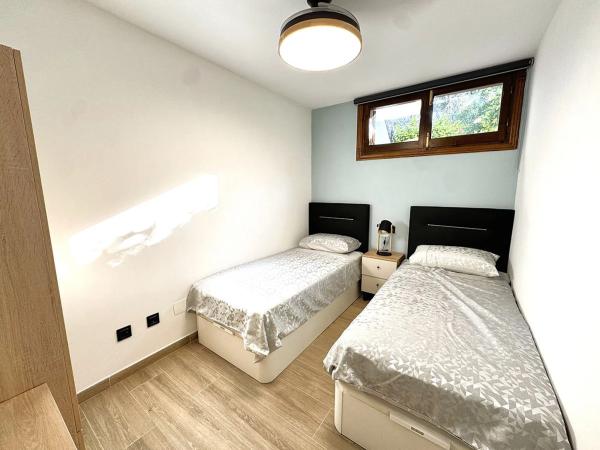 Chalet adosado en calle del Ancla, 156