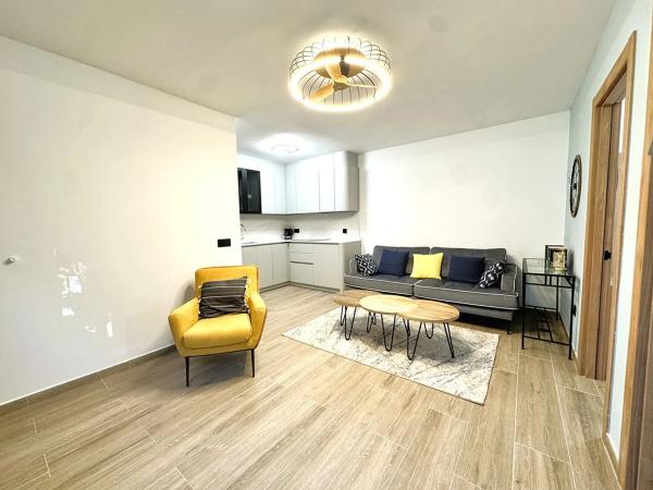 Chalet adosado en calle del Ancla, 156