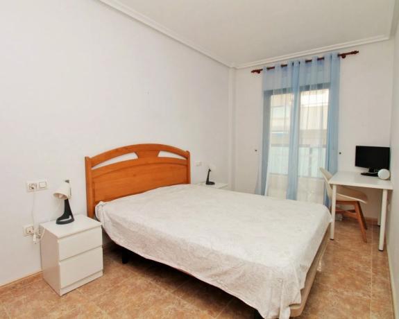 Piso en calle Mediodia, 25