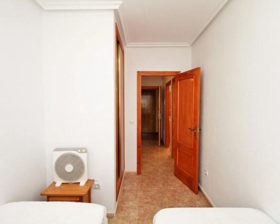 Piso en calle Mediodia, 25