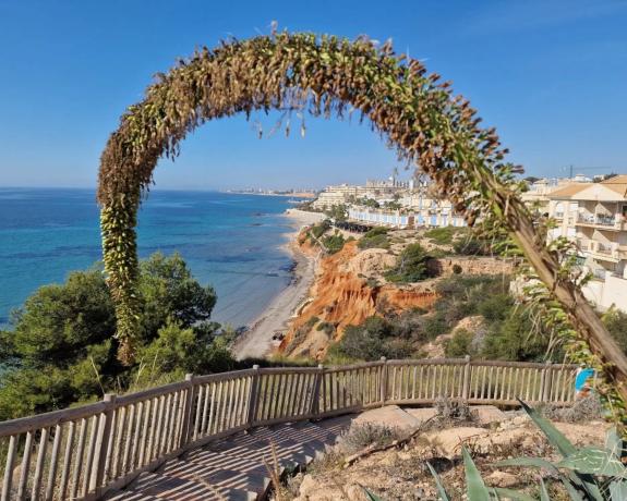 Piso en calle Mediodia, 25