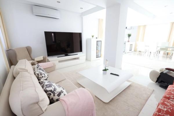 Casa independiente en calle el Coral