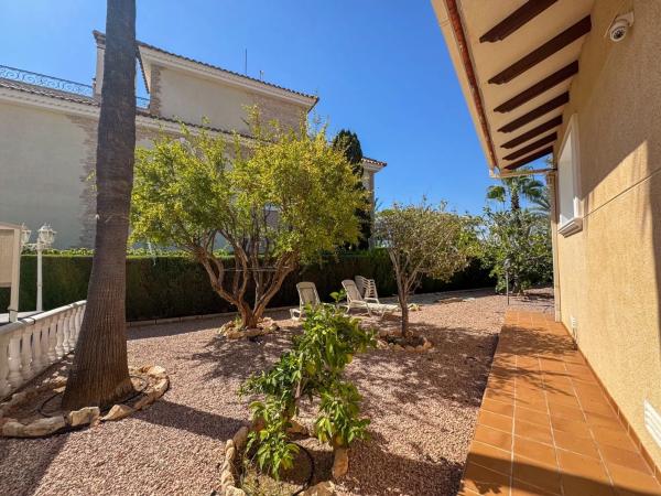 Chalet en Barrio Cabo Roig