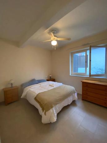 Chalet adosado en calle Tramontana, 18