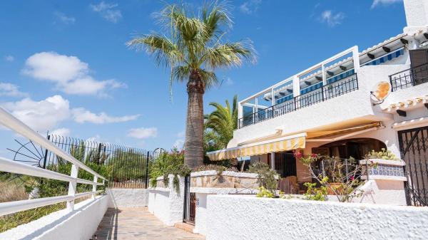 Piso en calle Ancla-cabo Roig, 244