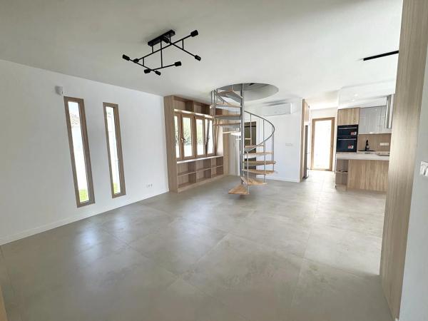 Casa independiente en calle Calafate, 5