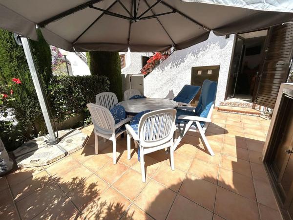 Chalet adosado en calle Tramontana, 69