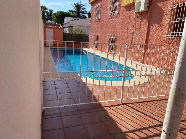 Casa independiente en calle Ariete, 24