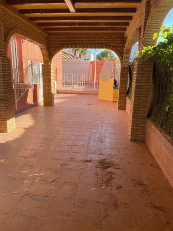 Casa independiente en calle Ariete, 24