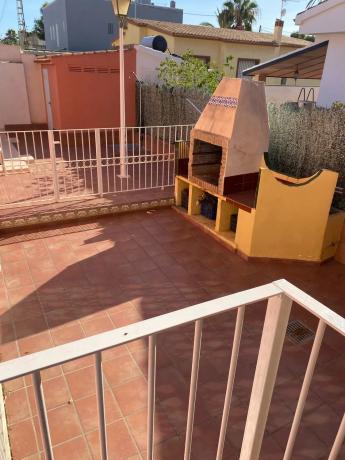 Casa independiente en calle Ariete, 24