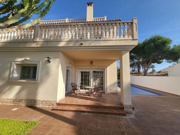 Casa independiente en calle Baliza