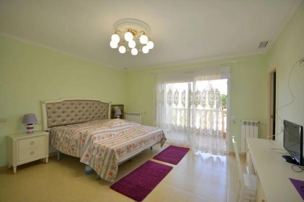 Casa independiente en avenida del Cabo