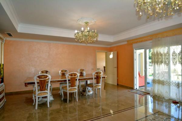 Casa independiente en avenida del Cabo