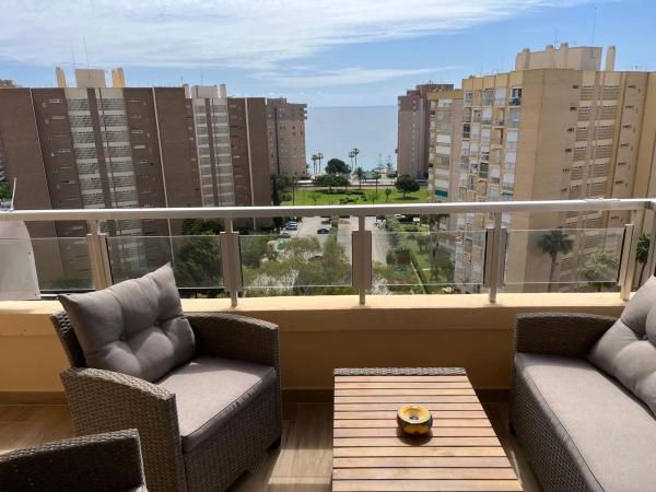 Piso en avenida Miguel de Cervantes, 9