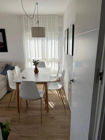 Piso en avenida Miguel de Cervantes, 9