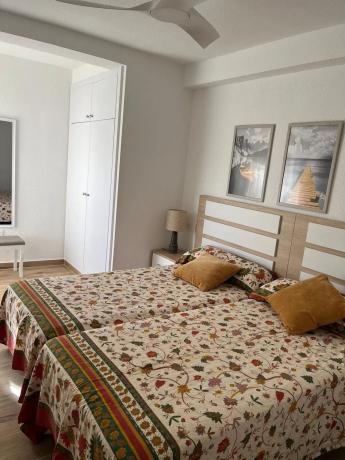 Piso en avenida Miguel de Cervantes, 9