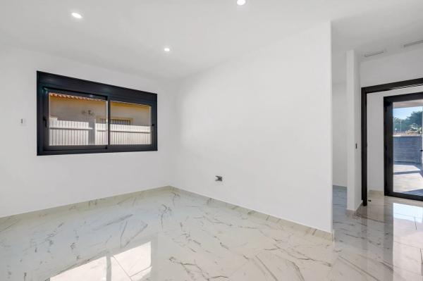 Casa independiente en calle José Zorrilla, 35