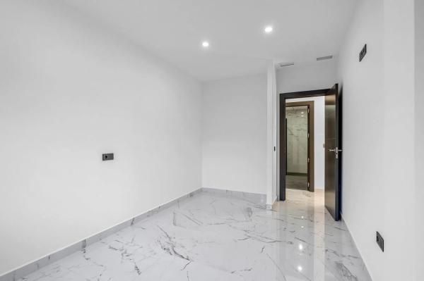 Casa independiente en calle José Zorrilla, 35