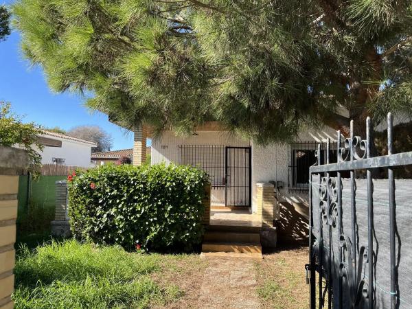 Chalet pareado en calle Salvador Rueda Cmor