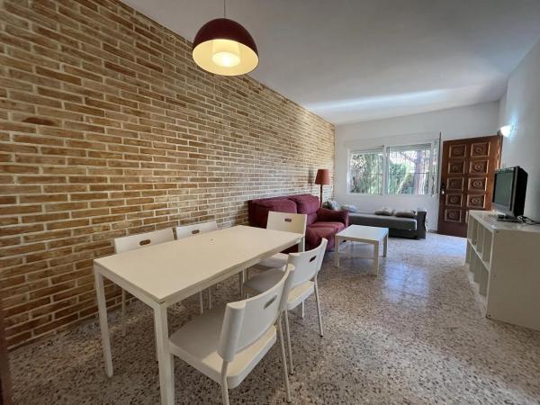 Chalet pareado en calle Salvador Rueda Cmor