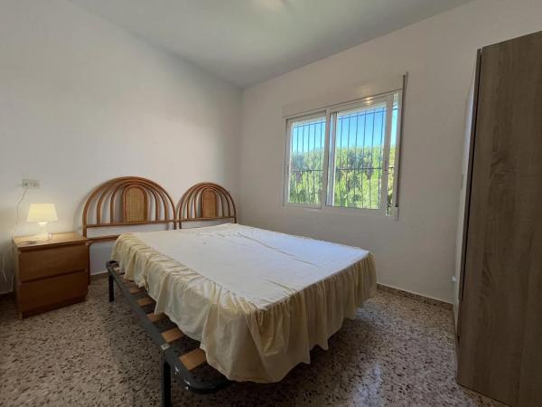 Chalet pareado en calle Salvador Rueda Cmor