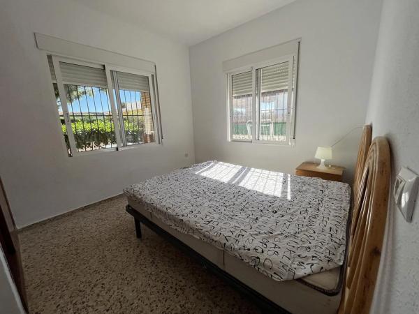 Chalet pareado en calle Salvador Rueda Cmor