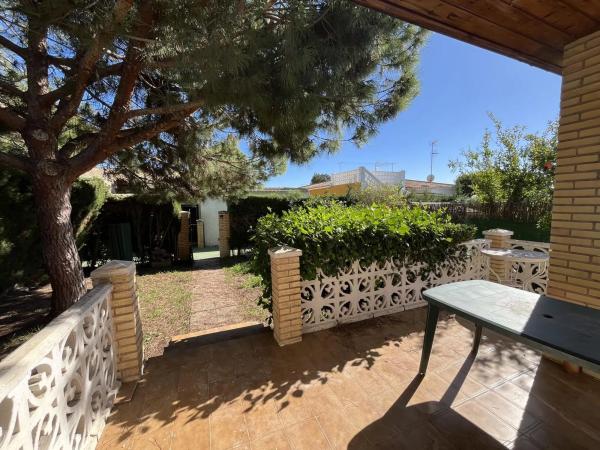 Chalet pareado en calle Salvador Rueda Cmor