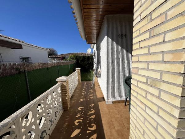 Chalet pareado en calle Salvador Rueda Cmor