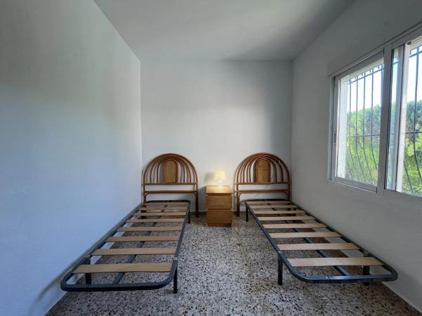 Chalet pareado en calle Salvador Rueda Cmor