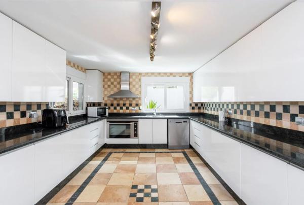 Chalet en calle Rube Darío Cmor