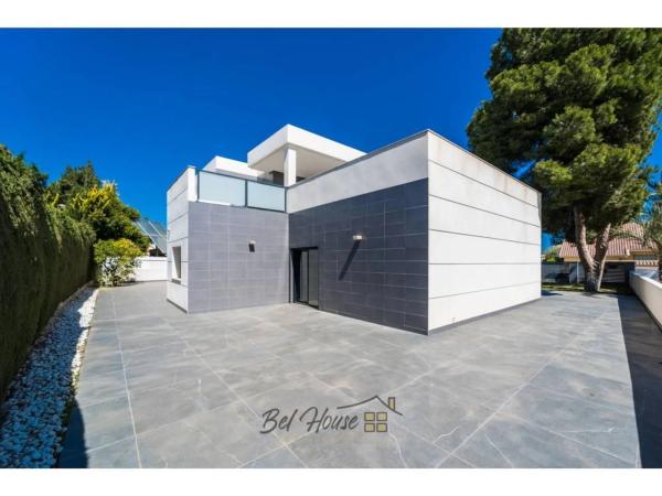 Casa independiente en calle José Zorrilla, 15