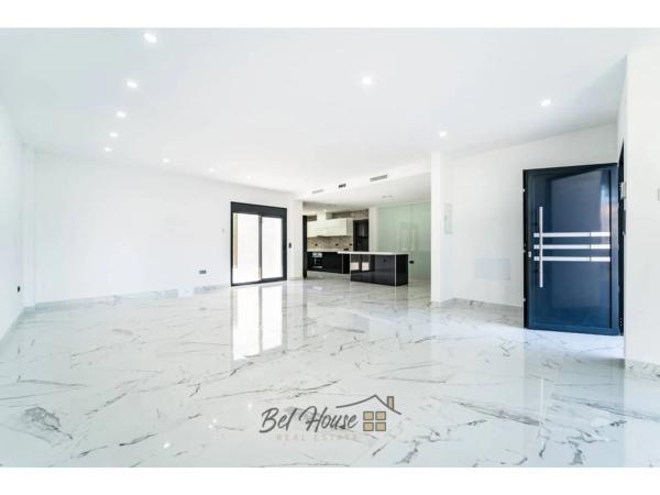 Casa independiente en calle José Zorrilla, 15