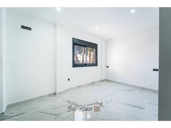 Casa independiente en calle José Zorrilla, 15