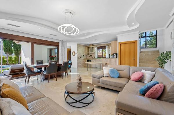 Casa independiente en calle de Jorge Manrique, 12