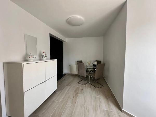 Casa independiente en calle Juan Ramón Jiménez, 35